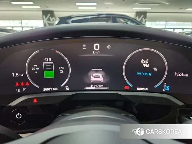 Porsche Taycan id 3669854 из Кореи 14