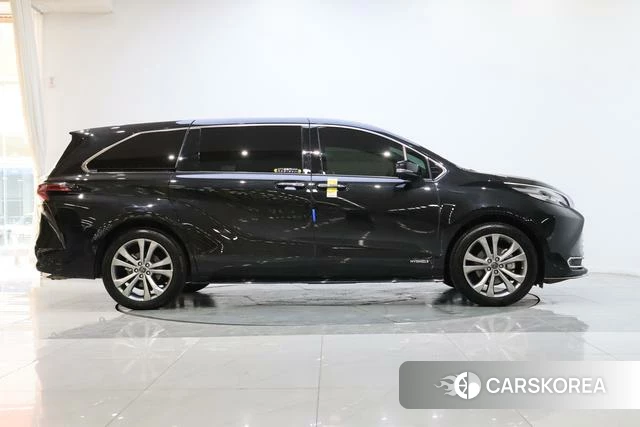 Toyota Saina id 4257545 из Китая 14