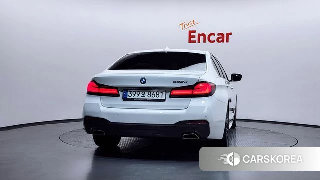 BMW 5 Series (G30) id 3884851 из Кореи 14