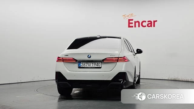 BMW 5 Series (G60) id 4607456 из Кореи 28