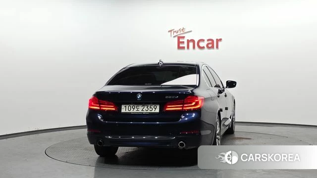 BMW 5 Series (G30) id 3904712 из Кореи 14