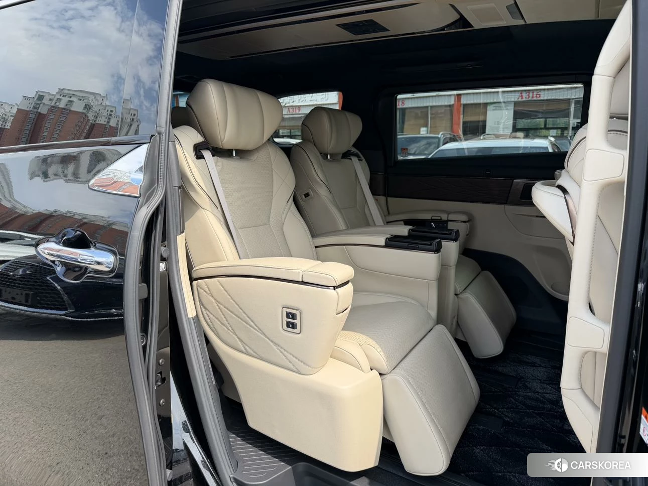 Toyota Wilfa id 4452351 из Китая 13