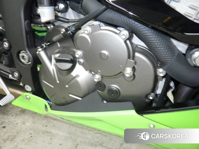 Engine photo