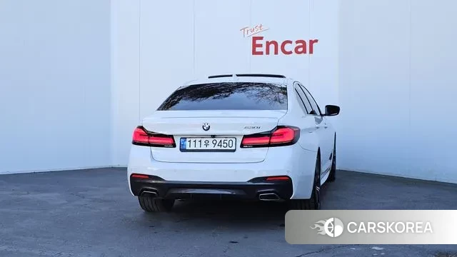 BMW 5 Series (G30) id 3534585 из Кореи 14