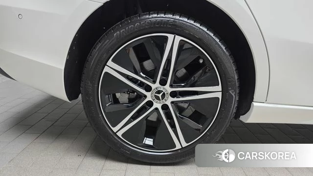 Mercedes-Benz A-Class W177 id 4571104 из Кореи 25