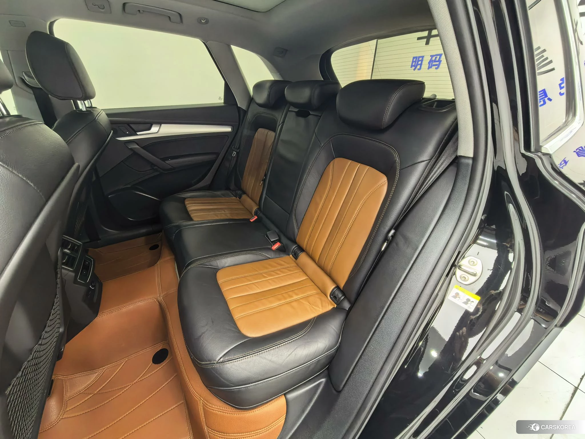 Audi Q5L 2019 Черный из Китая, фото 5