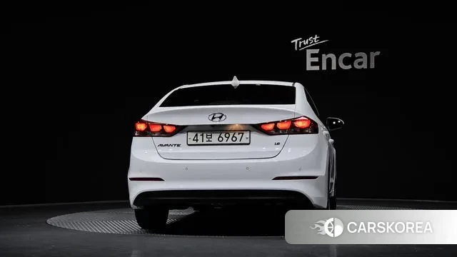 Hyundai Avante AD id 2971452 из Кореи 14