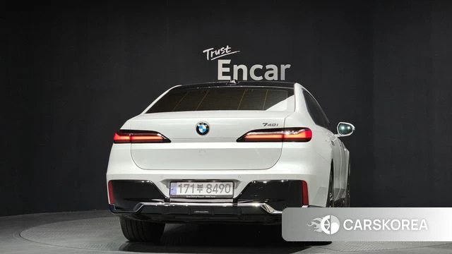 BMW 7 Series (G70) id 3922258 из Кореи 14