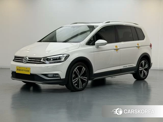 Volkswagen Touran L id 4238176 из Китая 14
