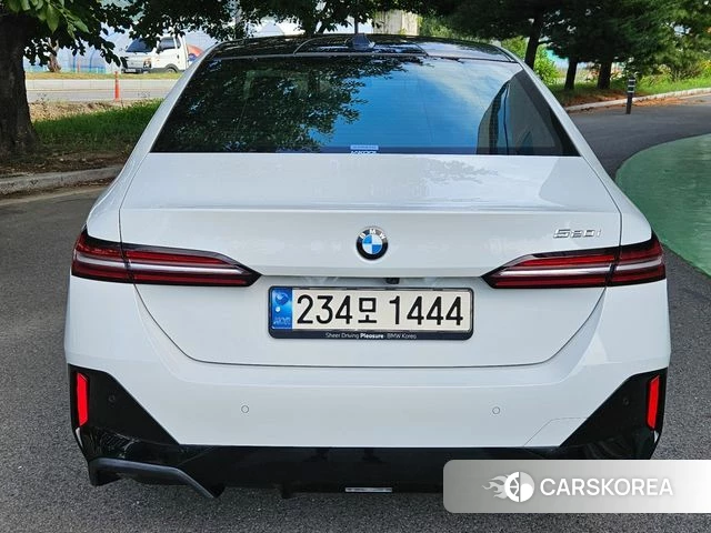 BMW 5 Series (G60) id 4628538 из Кореи 14