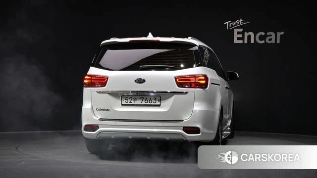 Kia The New Carnival id 3814447 из Кореи 14