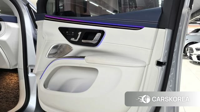 Mercedes-Benz EQS SUV X296 2023 Серебряный из Кореи, фото 4