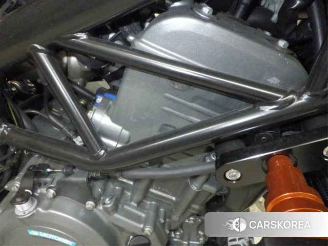 Engine photo