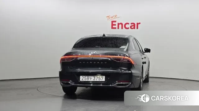 Hyundai The New Grandeur IG id 3592632 из Кореи 14