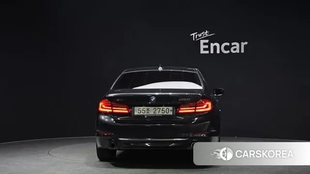 BMW 5 Series (G30) id 3742729 из Кореи 14