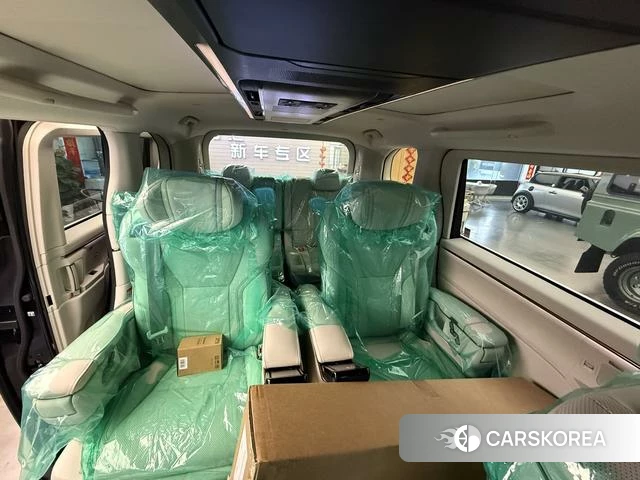 Lexus LM id 4314754 из Китая 7