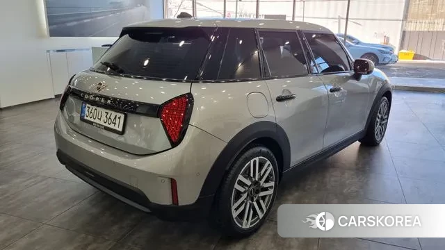 Mini Cooper C 4th generation id 3446898 из Кореи 14
