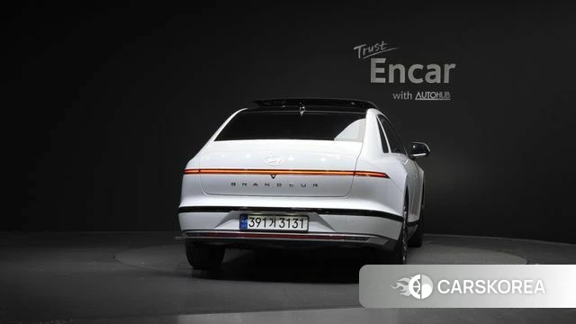 Hyundai Grandeur (GN7) id 3922129 из Кореи 14