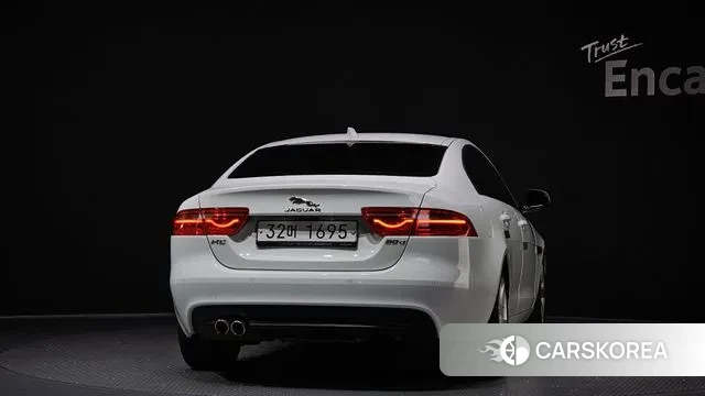 Jaguar XE id 3090803 из Кореи 14