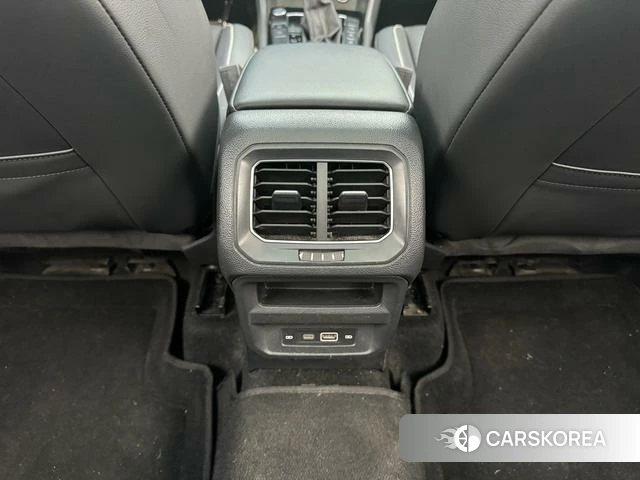 Volkswagen Tiguan L id 4275796 из Китая 19