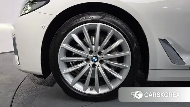 BMW 5 Series (G30) id 3581203 из Кореи 14