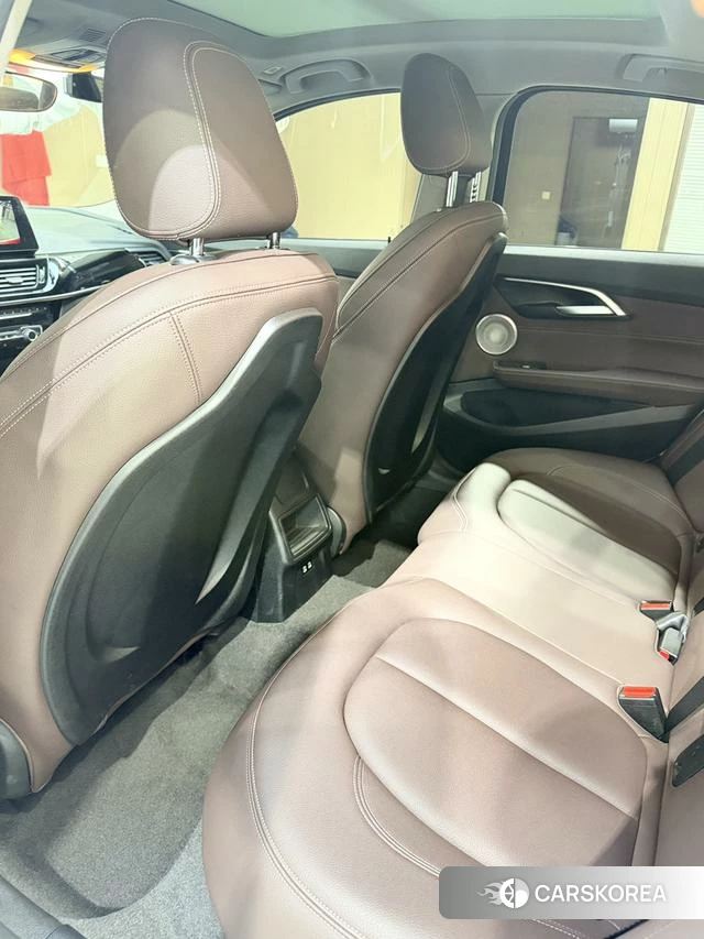 BMW 1 series id 4263148 из Китая 8