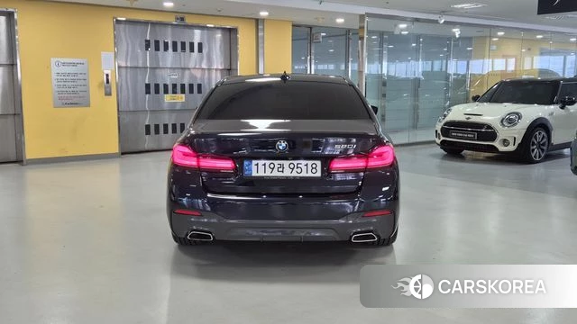 BMW 5 Series (G30) id 4546867 из Кореи 13