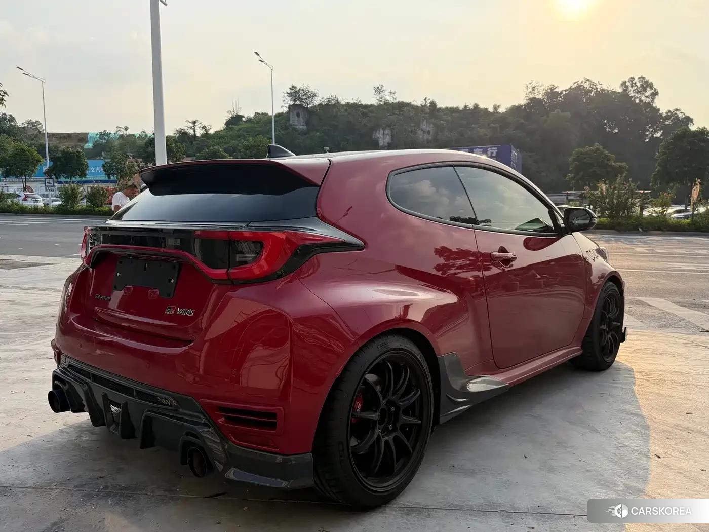 Toyota GR Yaris 2026 Red/purple из Китая, фото 5