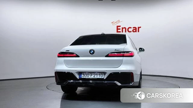BMW 7 Series (G70) id 4590985 из Кореи 30
