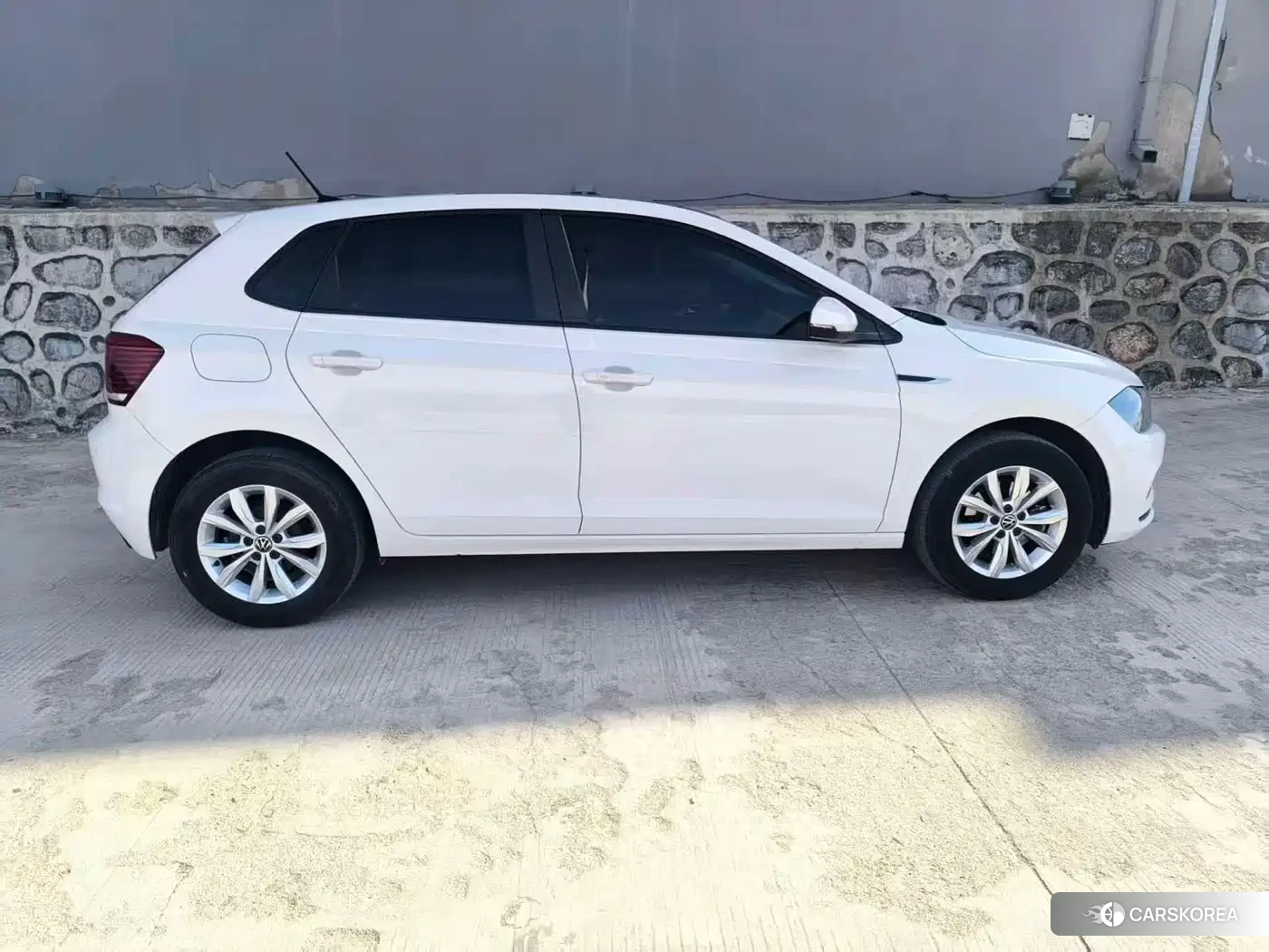 Volkswagen Polo id 4599522 из Китая 18