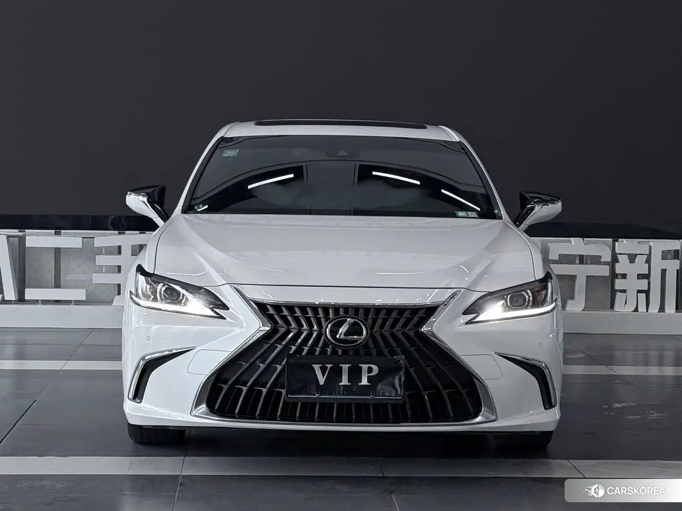 Lexus ES id 4576556 из Китая 17