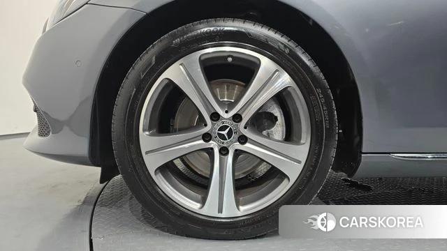 Mercedes-Benz E-Class W213 id 4906779 из Кореи 27