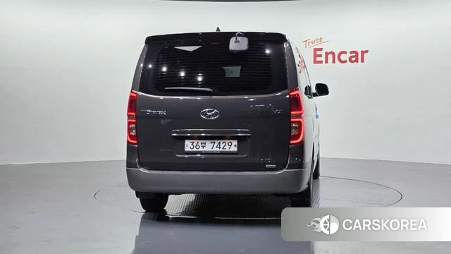 Hyundai The New Grand Starex id 3899626 из Кореи 14