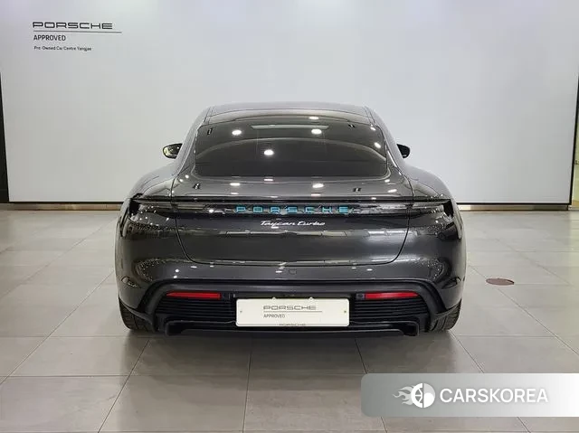 Porsche Taycan id 3763447 из Кореи 14