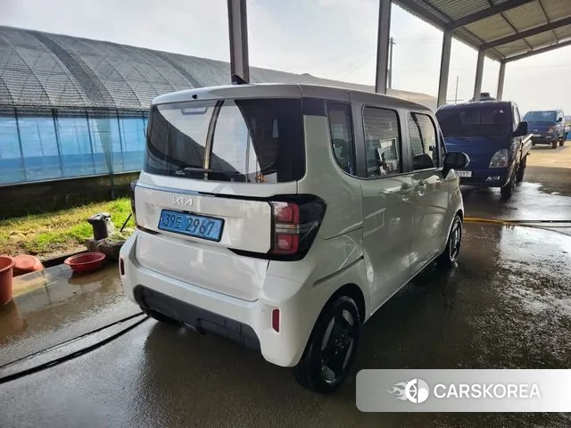 Kia The New Kia Ray EV 2023 Белый из Кореи, фото 4