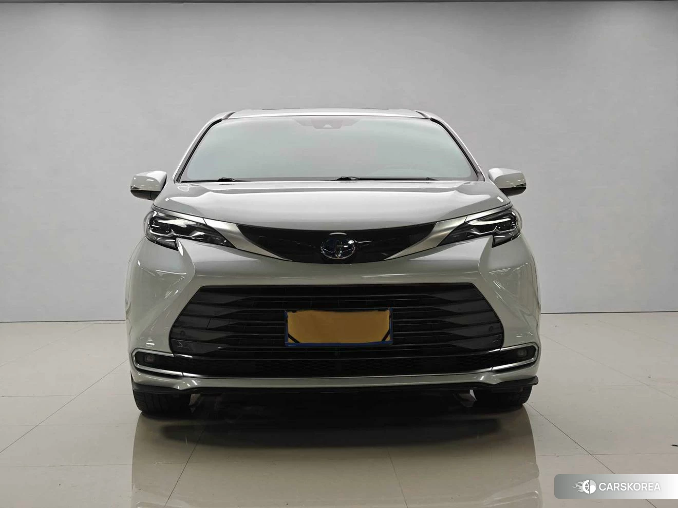 Toyota Saina id 4486604 из Китая 18