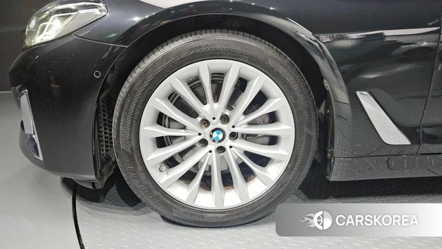 BMW 5 Series (G30) id 4917921 из Кореи 27