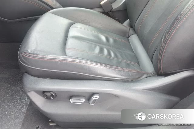 Audi Q2L id 4298140 из Китая 18