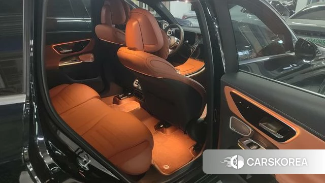 Mercedes-Benz GLC 2024 Черный из Китая, фото 6