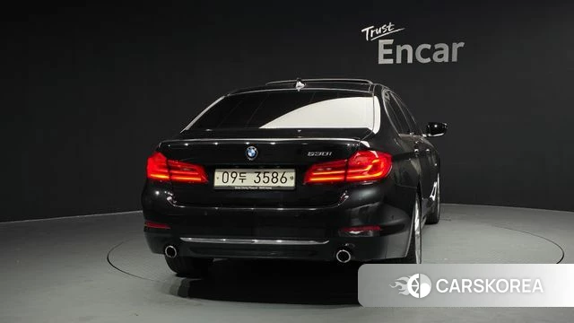 BMW 5 Series (G30) id 3801536 из Кореи 14