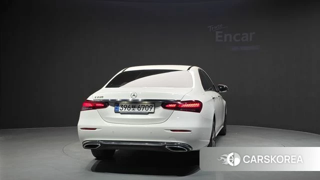 Mercedes-Benz E-Class W213 id 4715955 из Кореи 25
