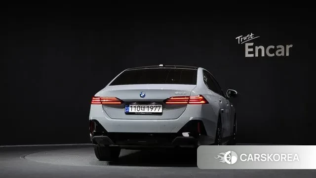 BMW 5 Series (G60) id 2899815 из Кореи 14