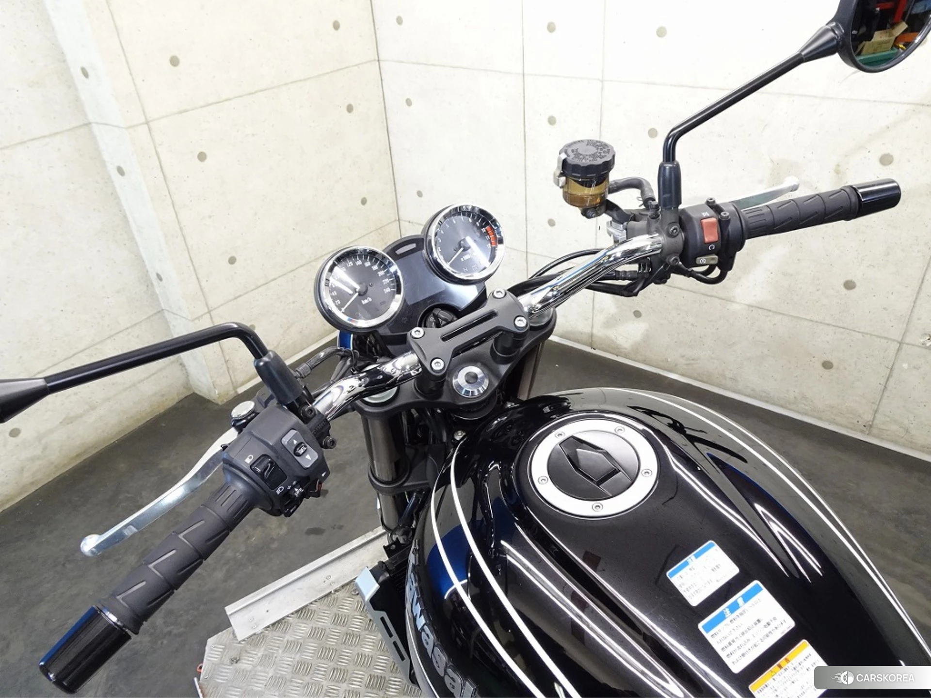 Kawasaki Z900RS id 4185401 из Японии 25