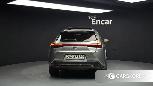 Lexus UX250h id 3468927 из Кореи 14