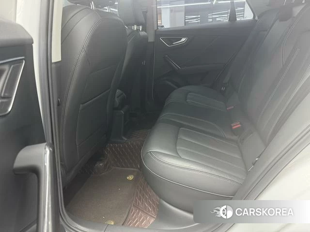 Audi Q2L id 4297537 из Китая 22