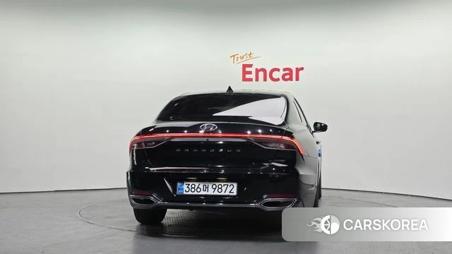 Hyundai The New Grandeur IG id 3923199 из Кореи 14