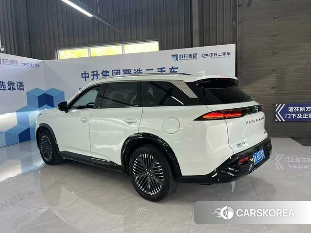 Nissan Exploring the land id 4336043 из Китая 16