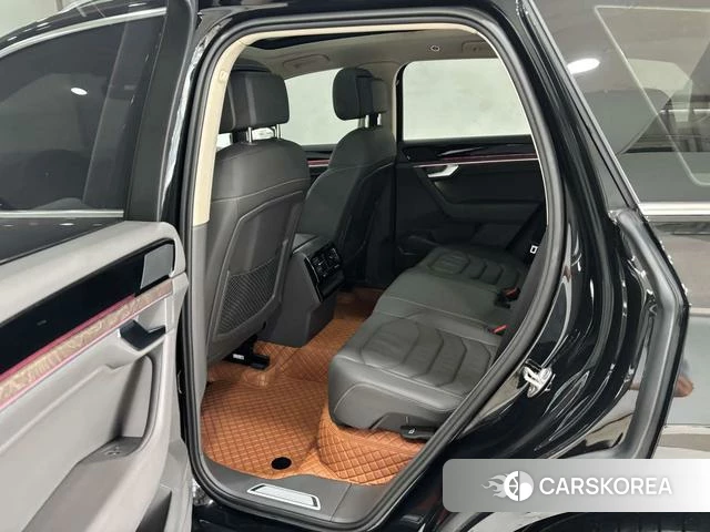 Volkswagen Touareg id 4394047 из Китая 23