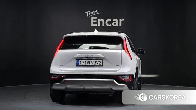 Kia Di Ol Nu Niro 2023 Белый из Кореи, фото 4