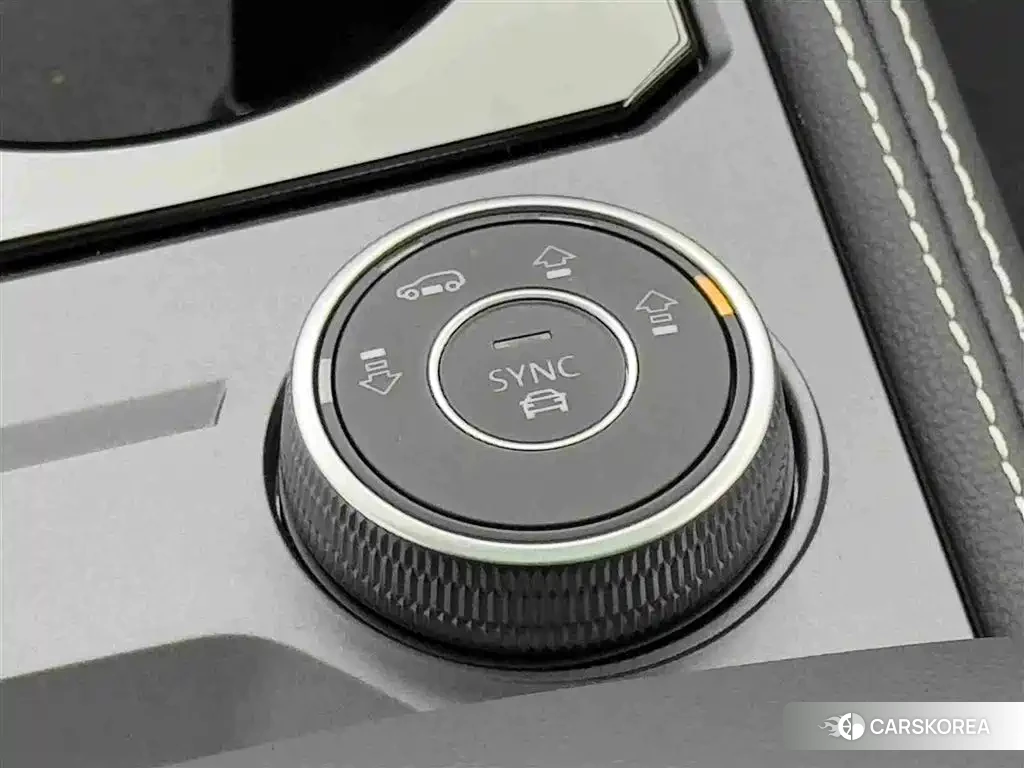 Volkswagen Touareg id 4679570 из Китая 14